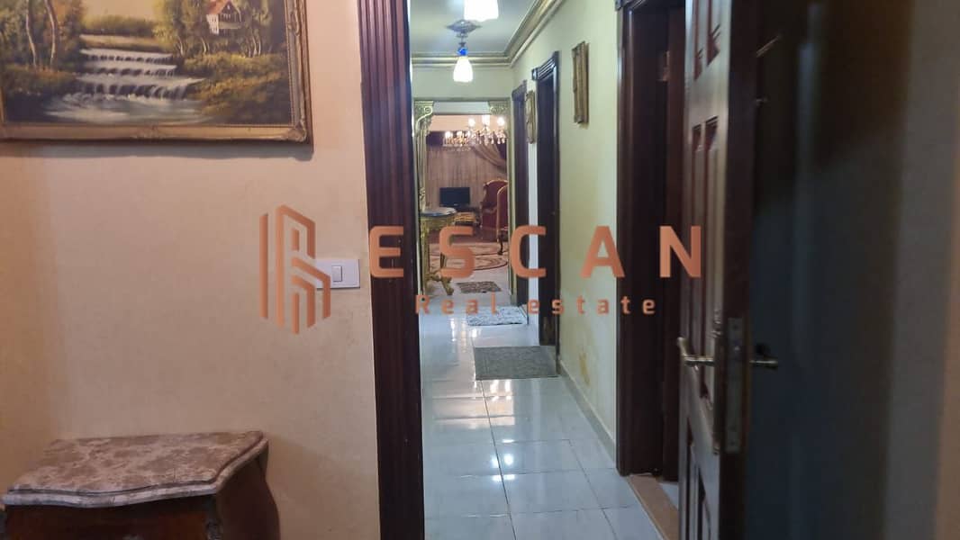 22 ee3635c9-3cd0-4913-bf0b-db74d8cf3517. jpg