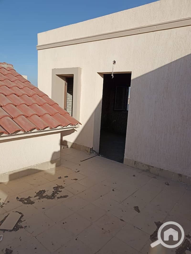 15 c8b05a2a-8c9f-42a4-b045-a34e05524477. jpg