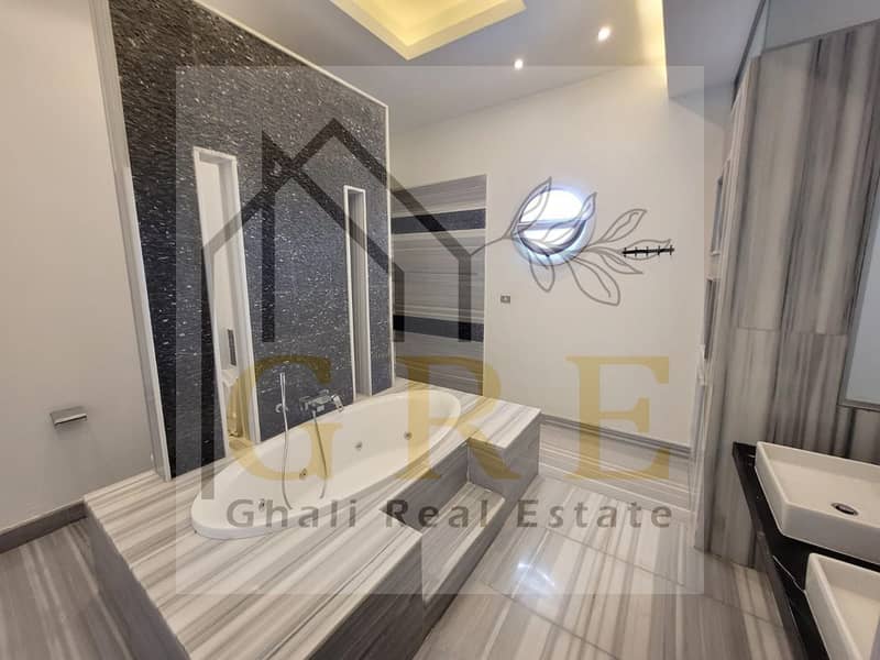 6 15db48cd-3ecc-4732-8a6c-a6c9b49bf370. jpg