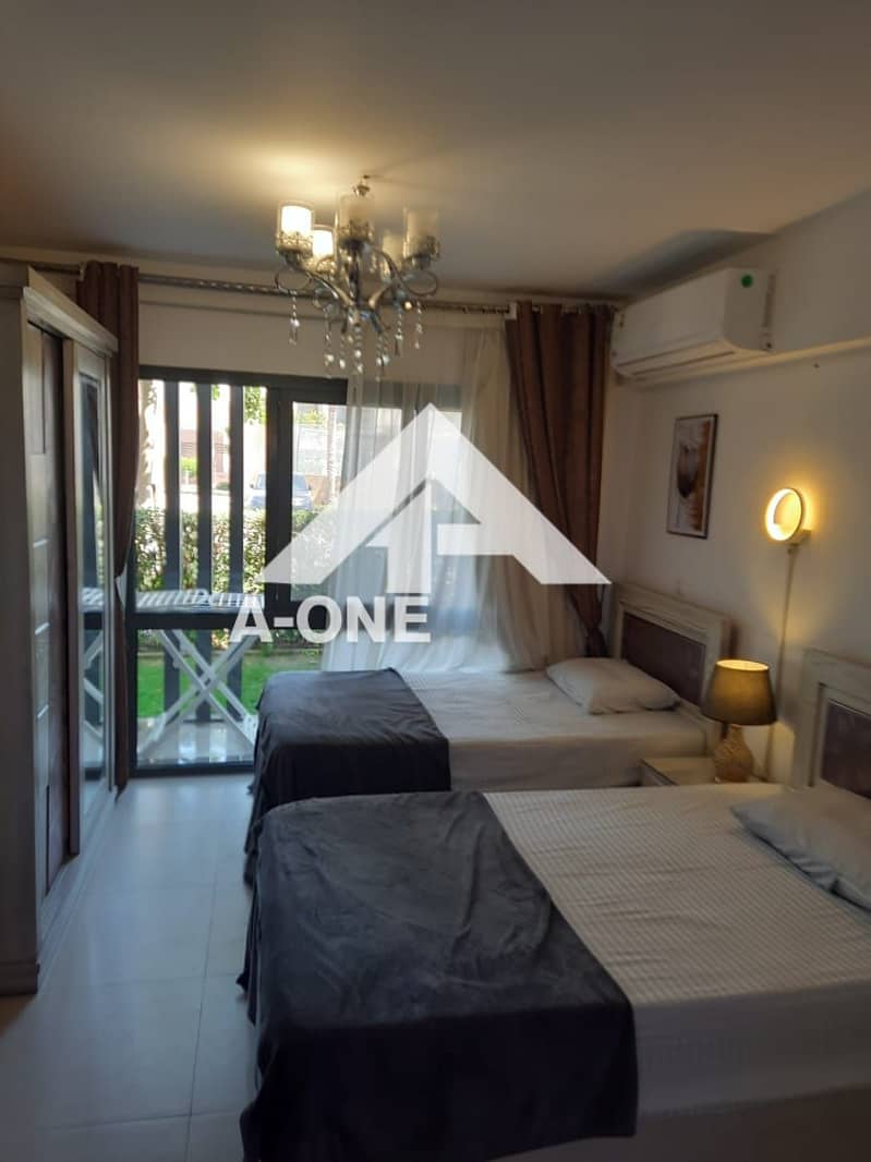 5 5303a3e7-80db-47cc-a553-49e109519534. jpg