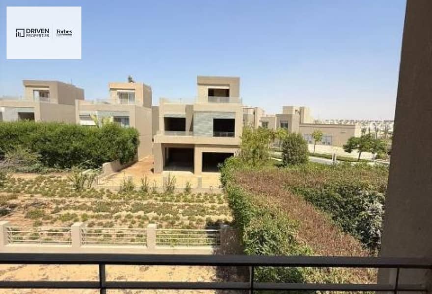 7 4b60cbe7-4ce7-4ea0-a7ac-bbef150ccd1a. jpg