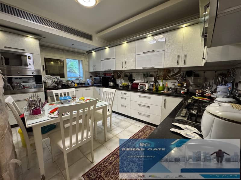 50 c0f8c2d5-3f0f-47f9-a2e6-9bb29bafdc70. jpg