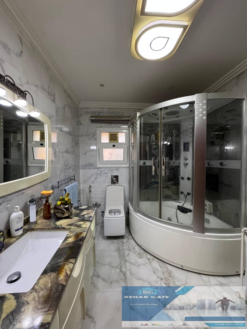 60 eeec72e0-be4a-45f0-a01d-740f31d3f1d0. jpg