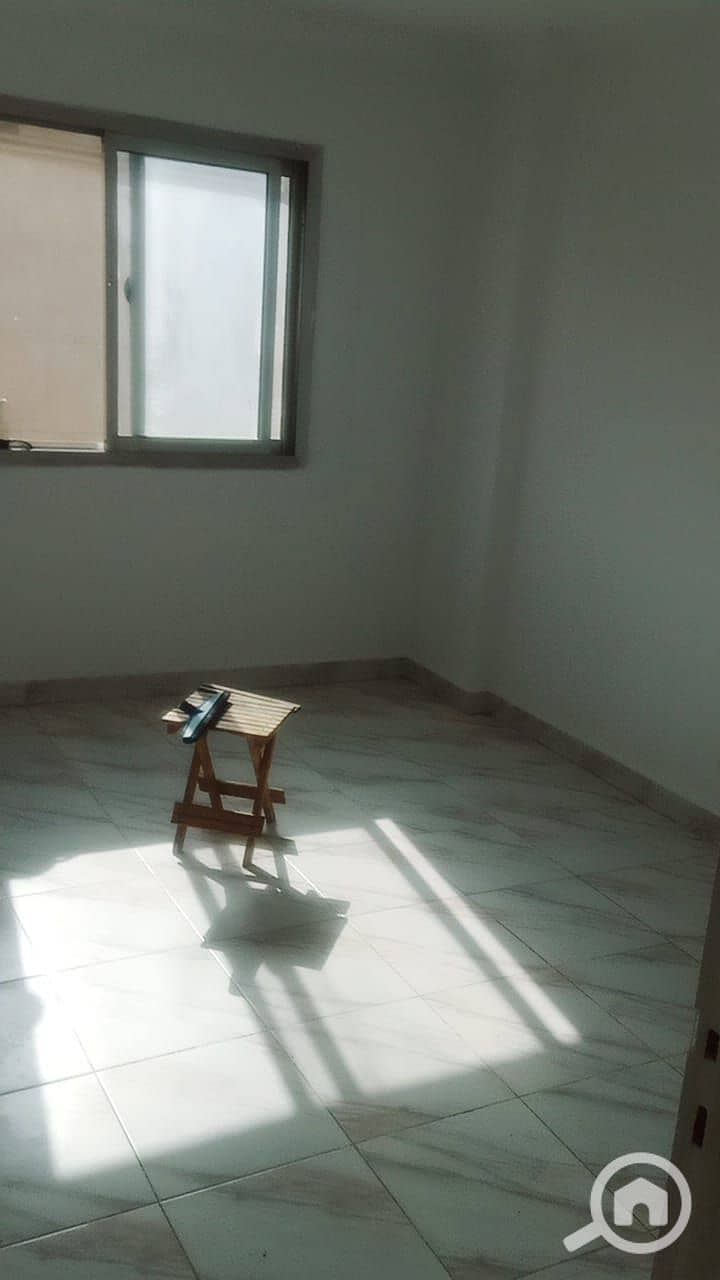 18 ce650fa5-7b4f-4563-8cad-0a4a3ab0737e. jpg