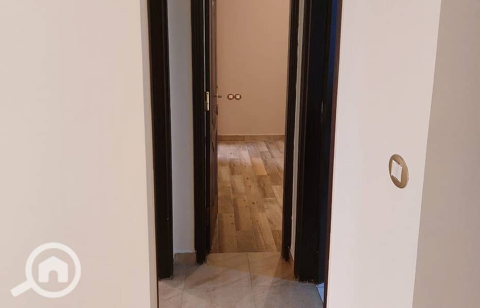 7 77d78bdd-e0fa-4685-b2b7-b7e31b513af4. jpg