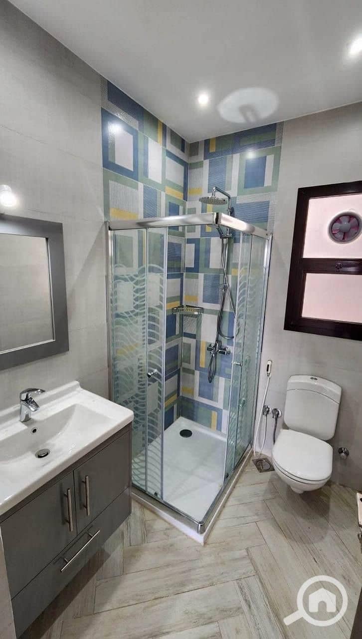 8 1004eeb9-da50-43a5-a7c7-7abb2c50d0e7. jpeg