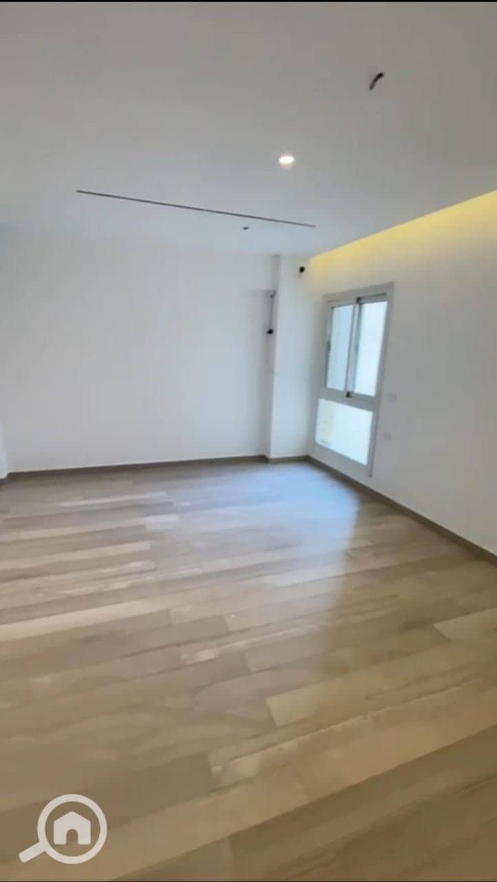 5 0a76ee31-b8ff-410b-97d2-9883d0782c68. jpeg