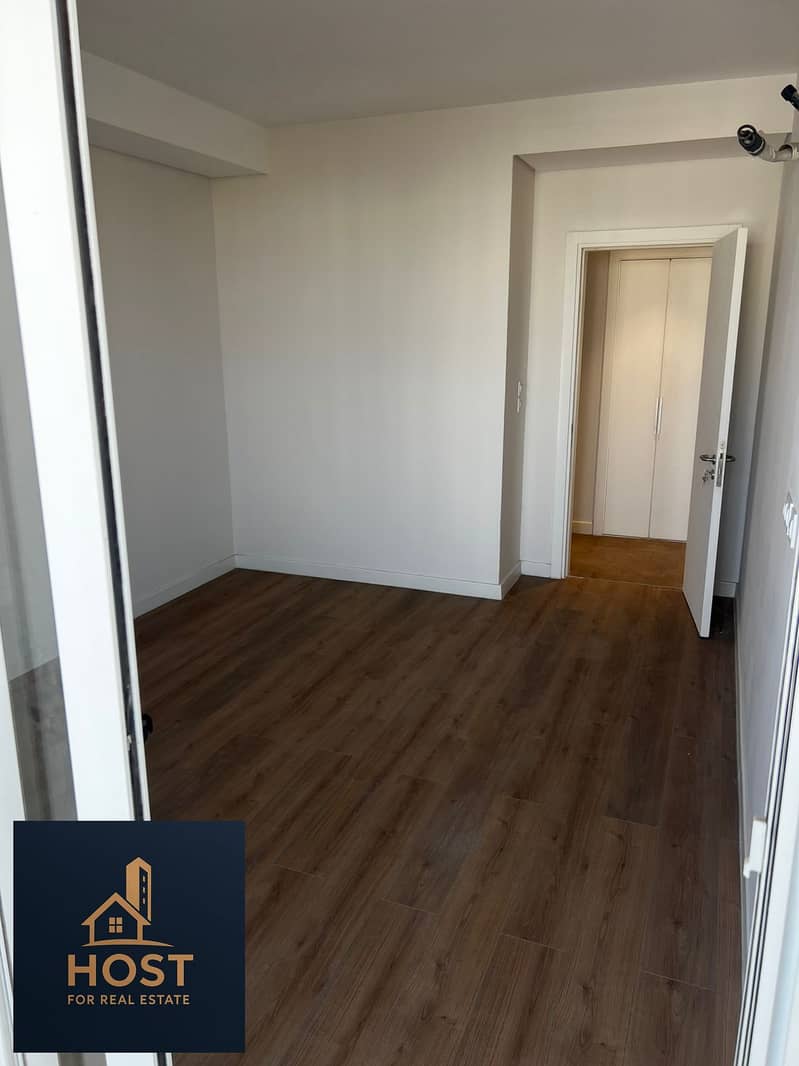 4 WhatsApp Image 2026-01-06 at 4.32. 18 PM (2). jpeg