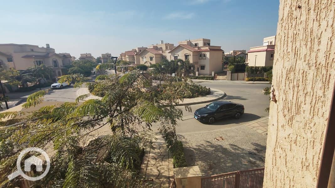 4 5e8e2d40-152e-4439-8c7a-e2e9281003cd. jpg