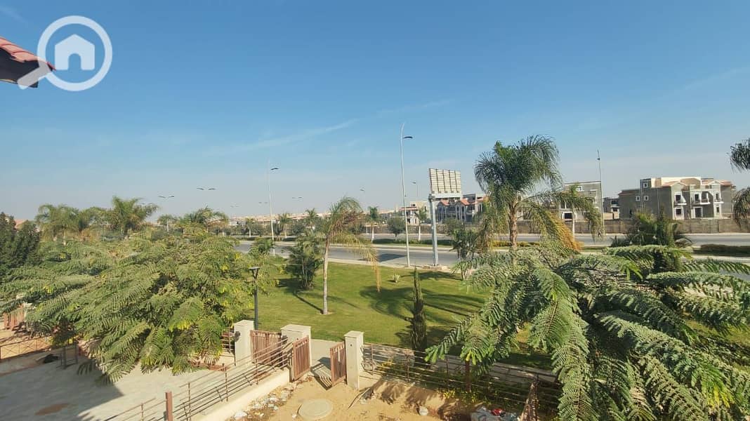 6 286a91f4-2c4f-4cbe-86e7-b474f74e8623. jpg