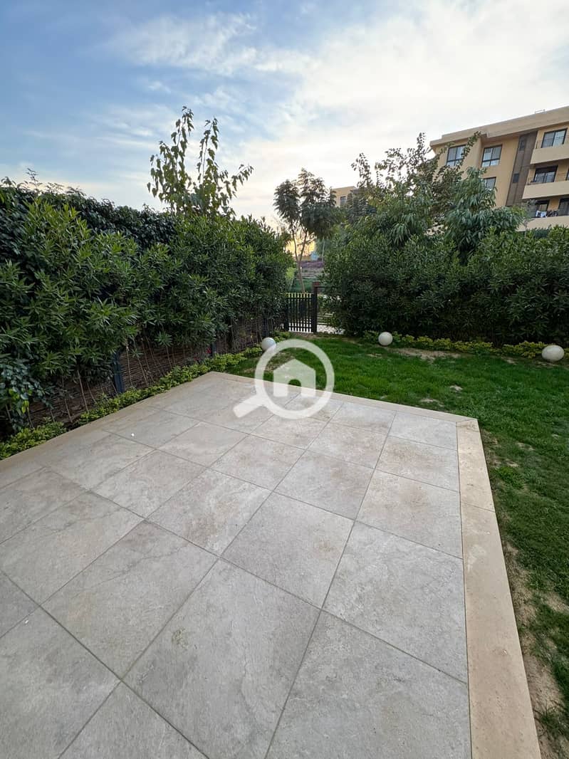 5 2f29edf6-4c24-4b18-a3bf-fdbe6455e19b. jpg