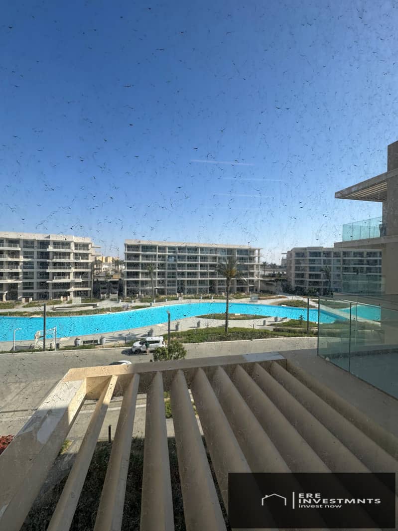 11 bfd4d068-2543-4c00-9bf0-0c0613db87f3. jpeg