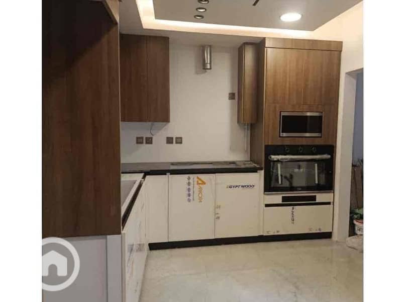 2 224d3939-fc03-45ff-8abf-1f11ecf825fb. jpg