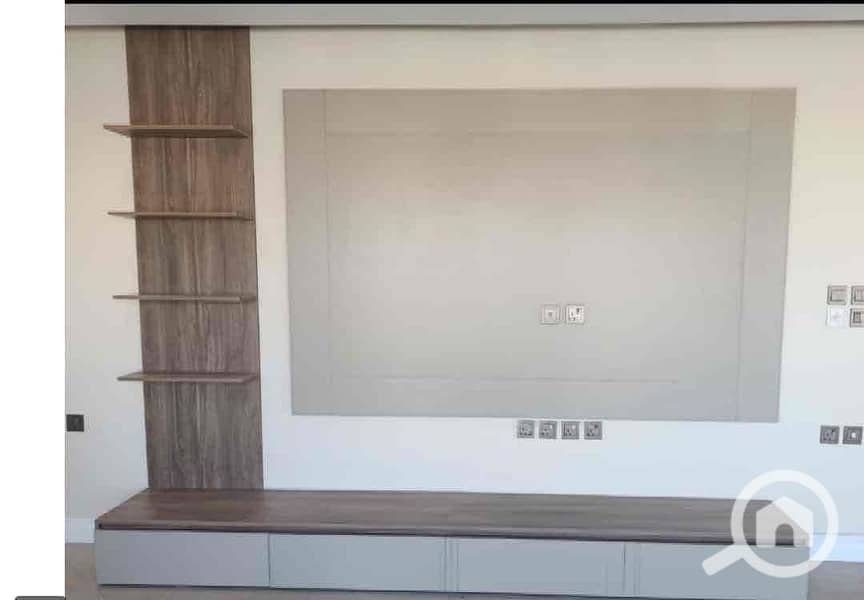 3 b0ce122e-0cb7-4905-9153-49a34c7bc866. jpg