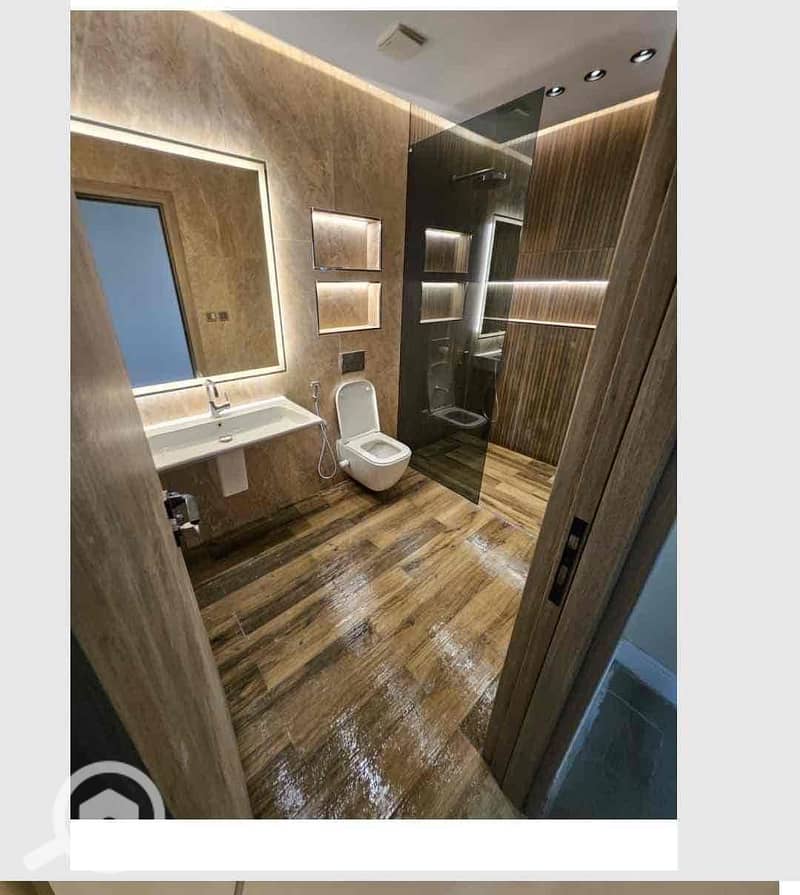 8 2a501ccc-61de-4309-a5e8-e8f965cb63d6. jpg