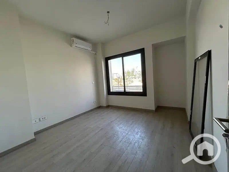 11 30776392-800x600. jpg