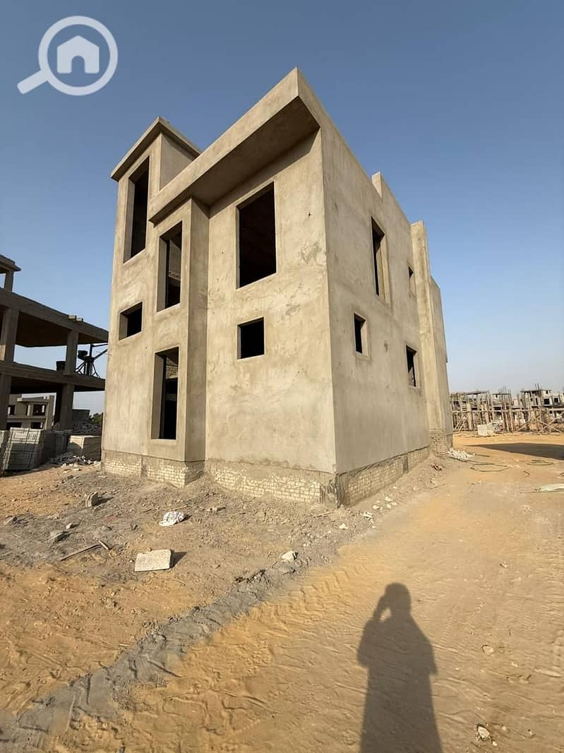 5 a4ea9b7f-417b-4bbd-8274-99d9f525aa9a. jpg