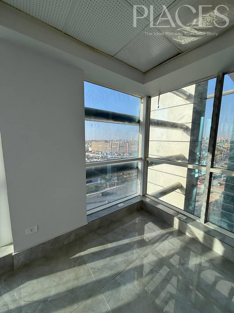 4 15cb6801d2f14eefb110b5fdc6fa2e9d. jpg