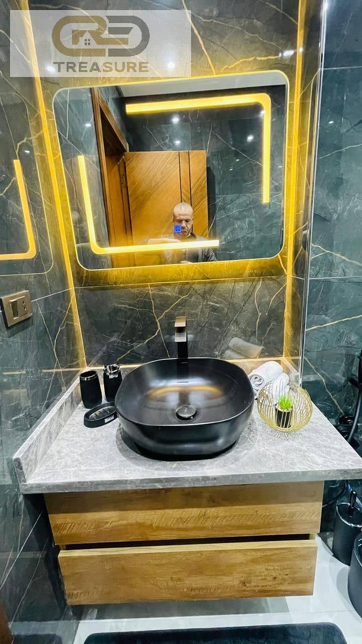 21 WhatsApp Image 2026-01-14 at 12.08. 37 PM (1). jpeg