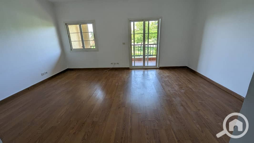 4 WhatsApp Image 2026-01-14 at 14.36. 26. jpeg