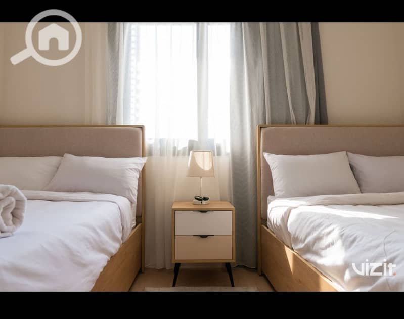 28 c33b5624-12ad-404d-91f0-38539687e004. jpg