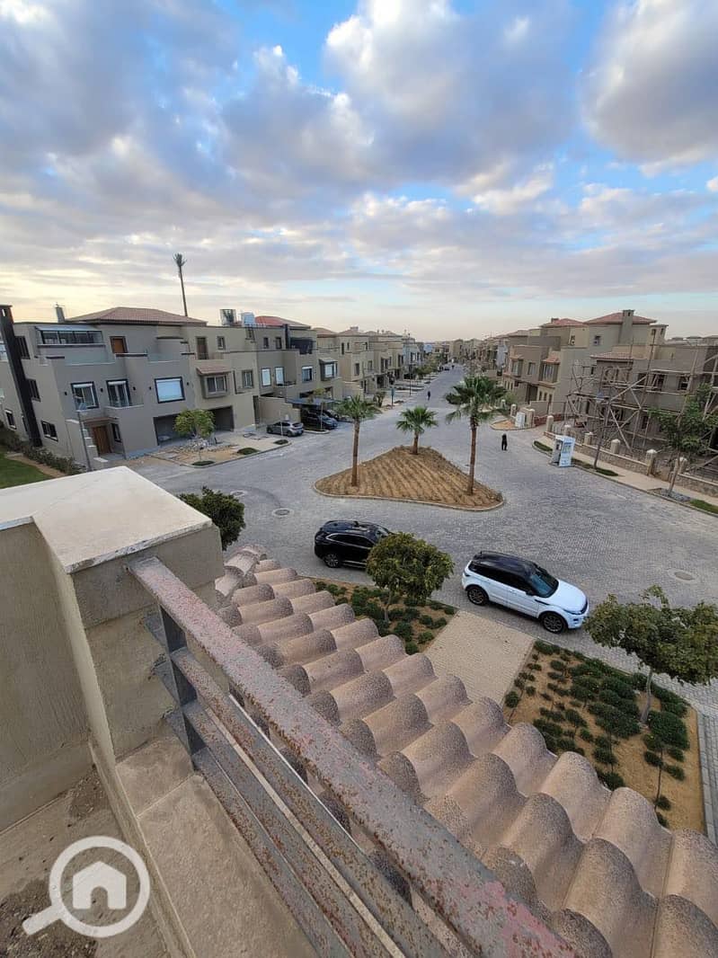 3 1637f246-23a2-4114-a097-eb9f553e5233. jpg