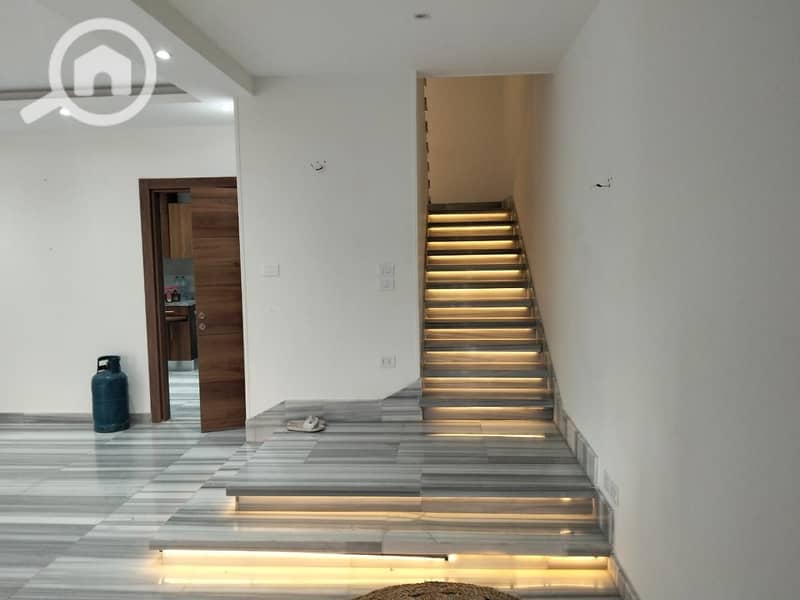 4 WhatsApp Image 2026-01-14 at 14.04. 13 (1). jpeg