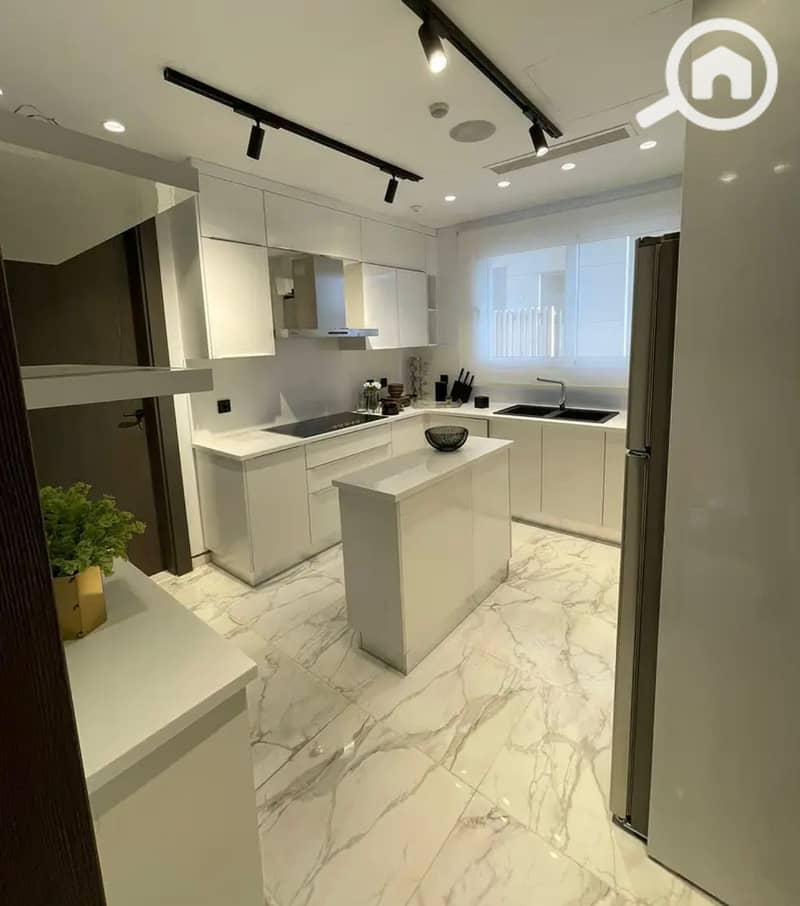 5 3e1879be-adce-444b-8c57-fb1c293ddd17. jpg