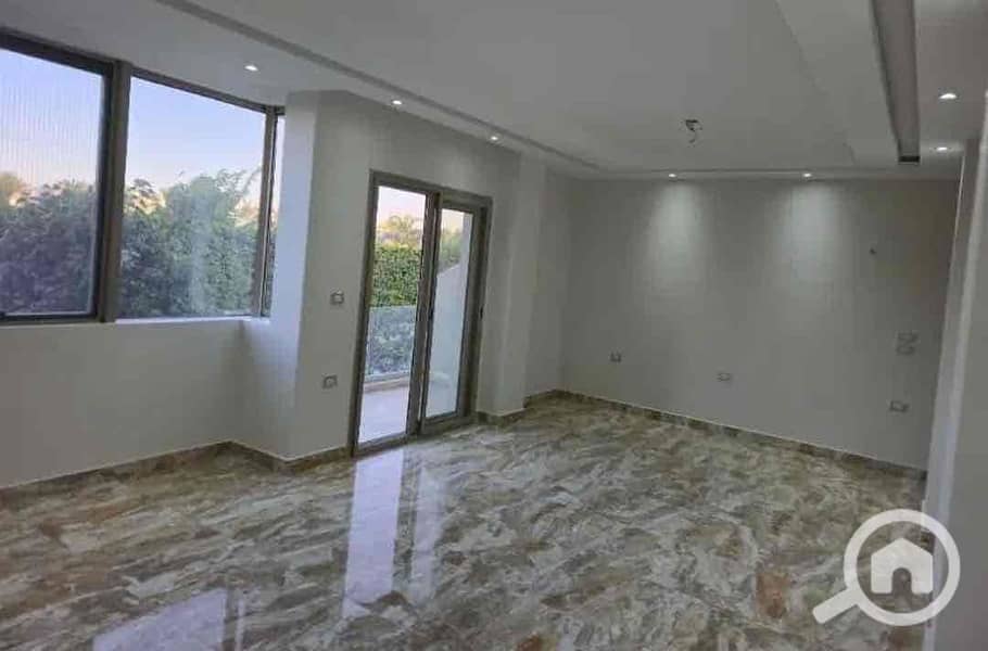 3 f7acd5a0-0a8a-464a-baa4-f13b51bed55f. jpg