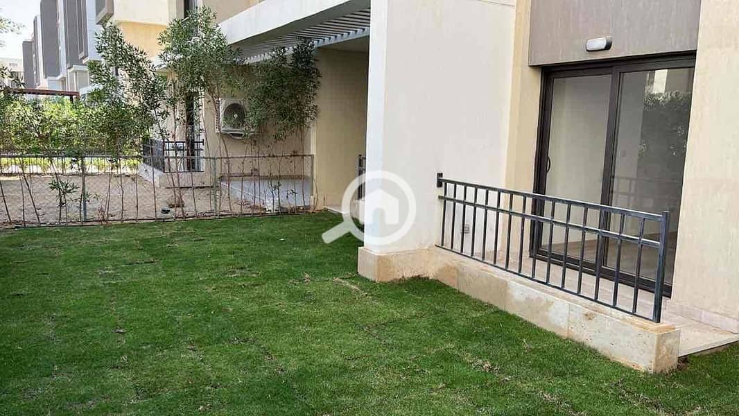 2 feb4f4e4-c88d-4116-b415-a9c023da3f20. jpg