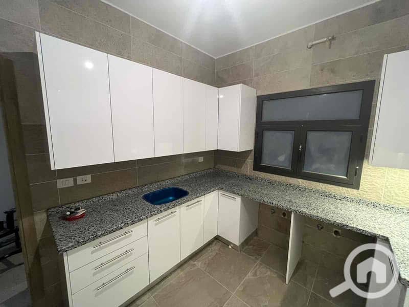 5 52292634-1d5e-4b7f-a9af-308d2df9419e. jpg