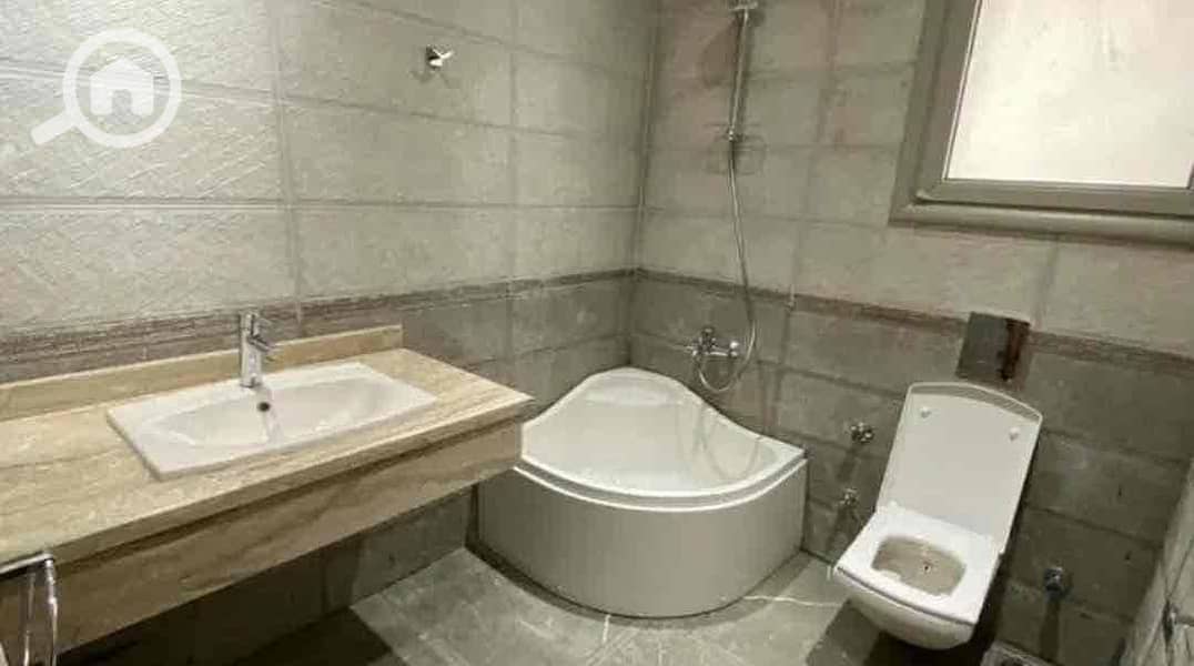 11 ce1efb9e-ff02-4613-973b-3cbd64e9bb90. jpg