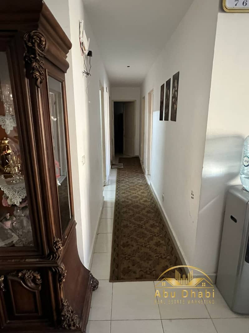 8 51baa53d-85f1-4d0d-b75a-9278ab95014f. jpg