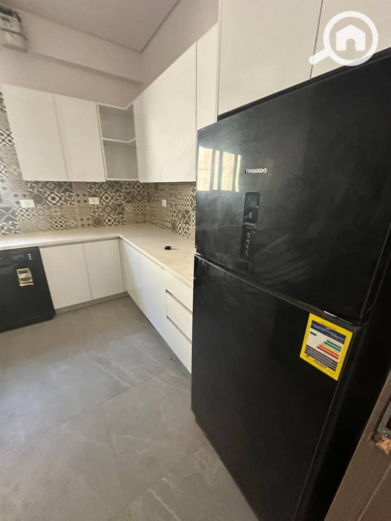 16 WhatsApp Image 2026-01-11 at 11.55. 29 PM. jpeg