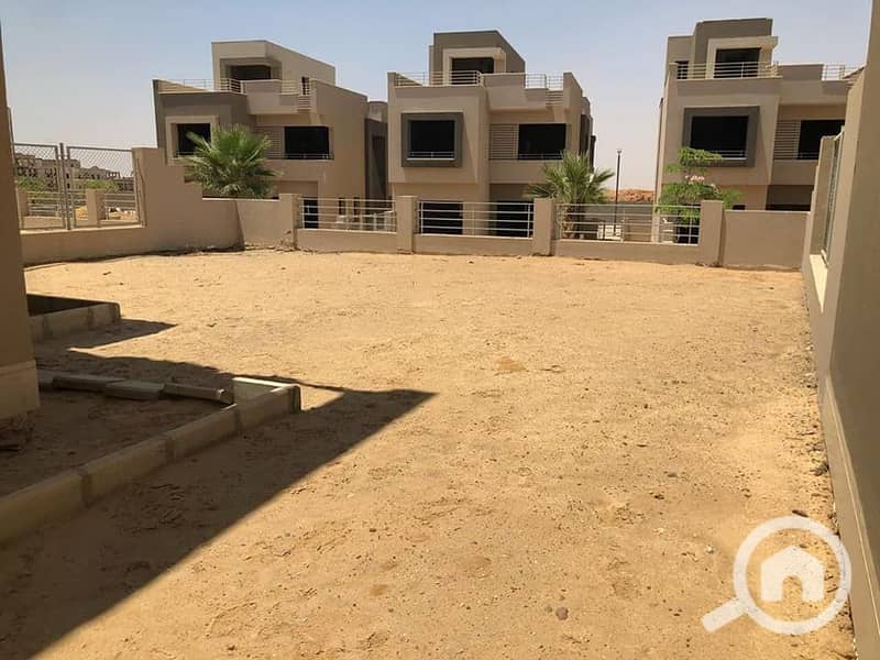 11 208457471_777099136306129_3159010997305605130_n. jpg