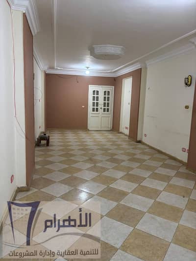 فلیٹ 3 غرف نوم للايجار في الهرم، الجيزة - 615262026_10166021157107835_7257716539783625476_n. jpg