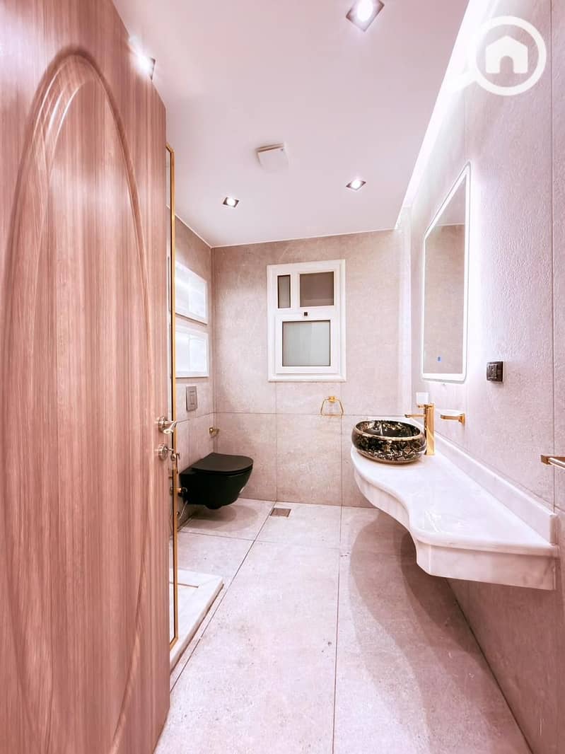 14 864b630e-80c0-40a5-aa85-5ed521b1cee1. jpg