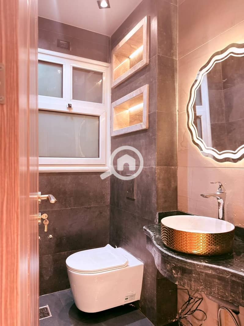 16 7514d7a1-7bb4-4987-94b0-93c9a6543e96. jpg