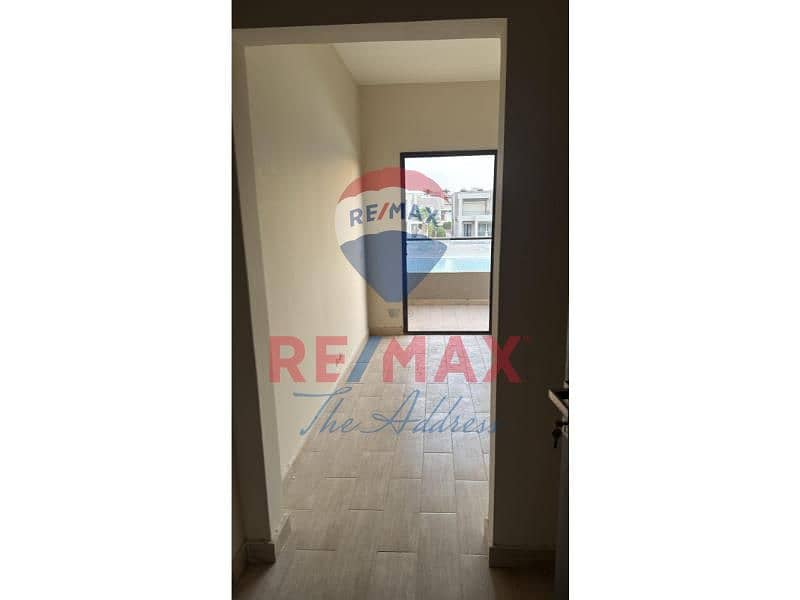 10 c446b3db-42e8-4289-a09b-2b81248b0d9b. jfif. jpg