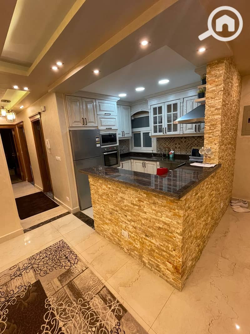 8 c69e8e94-ca70-4a7f-a3ed-94b9a4642488. jpg