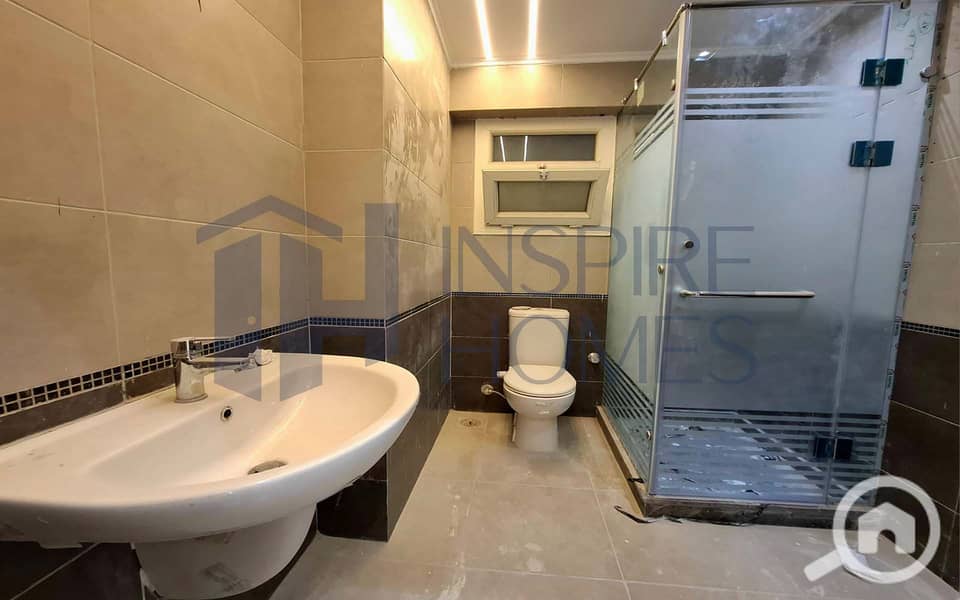 8 WhatsApp Image 2026-01-12 at 17.49. 43 (1). jpg