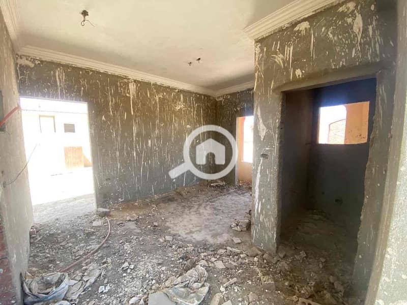 2 04d3aad7-8f55-433a-a4f4-32cbcf64b82e. jpg