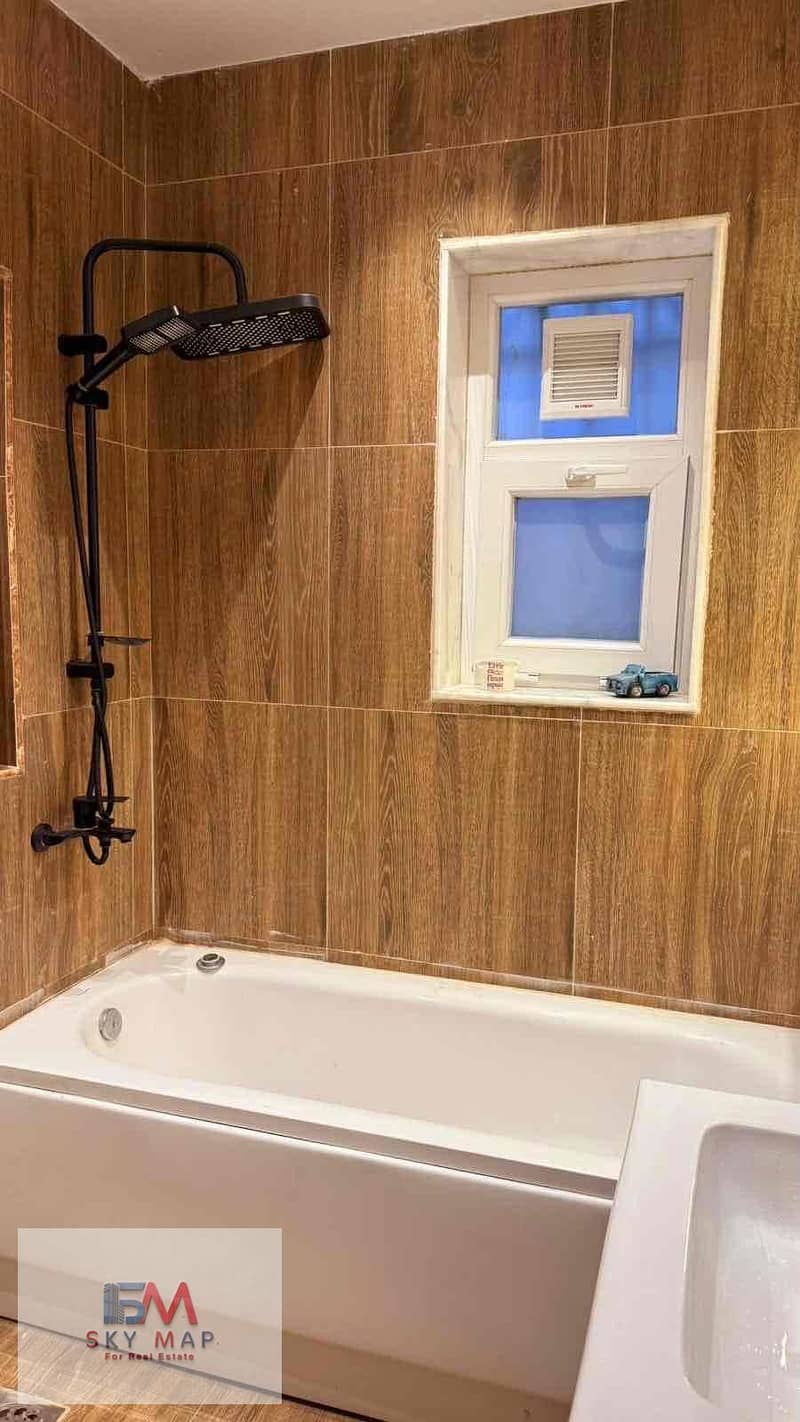 4 1f6cb731-806e-4ab0-bbb6-be508ae32bf2. jpg