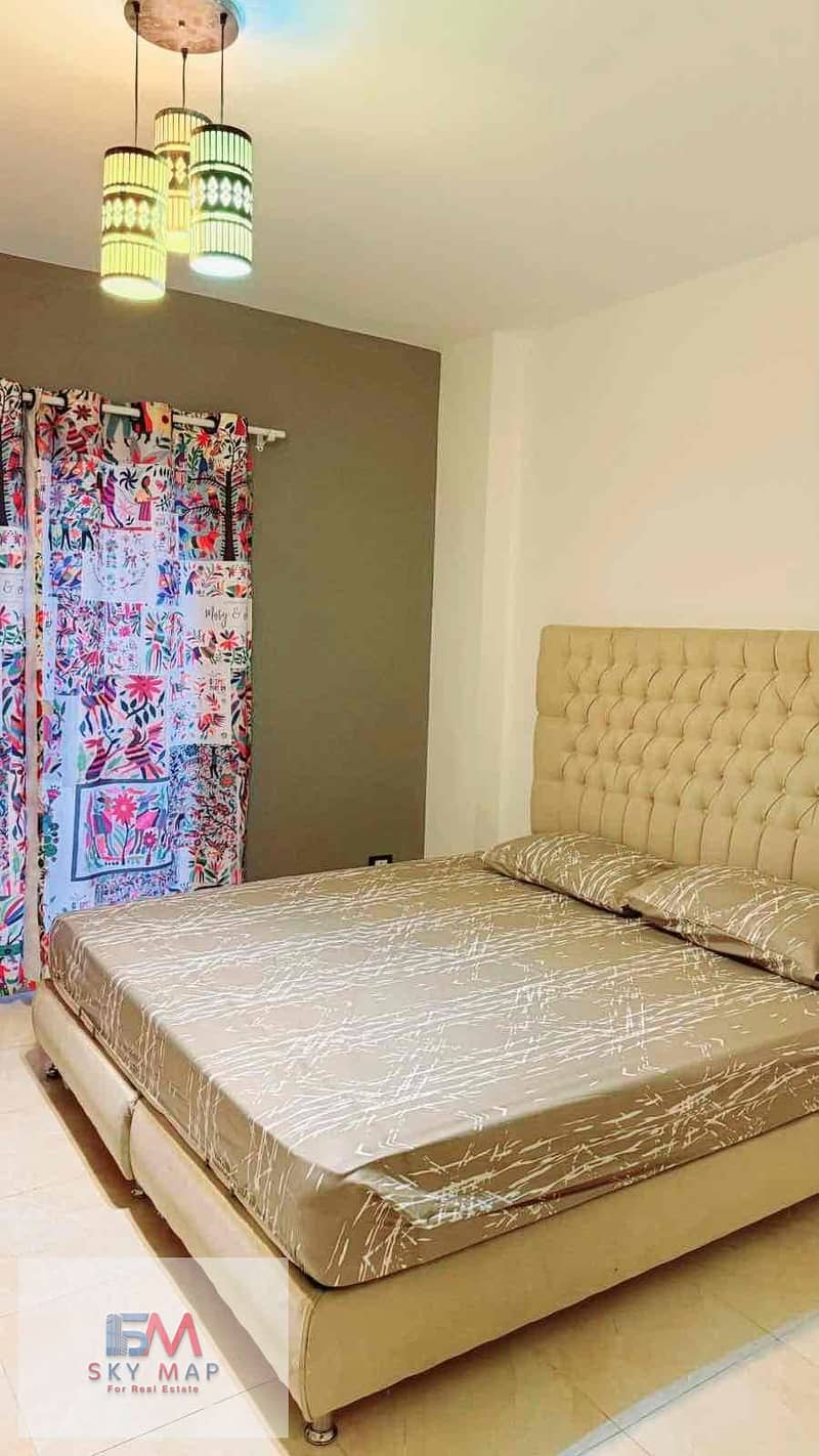 12 2aac2bed-3480-4df1-b918-b94f6eff2322. jpg