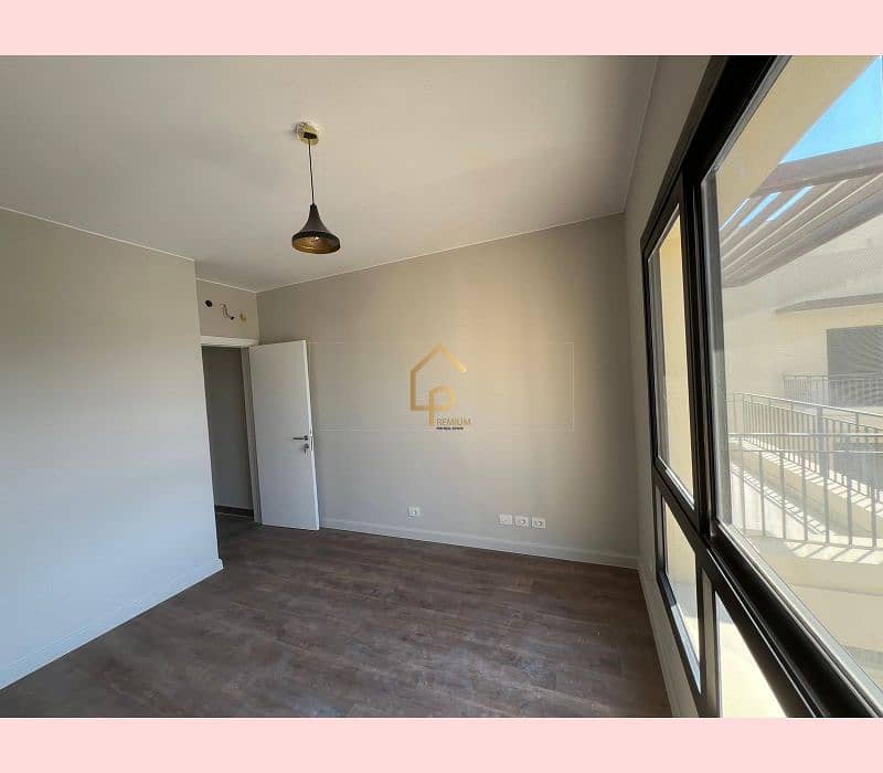 10 WhatsApp Image 2025-11-02 at 1.43. 23 PM. jpg