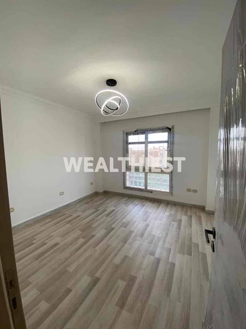 5 f7e835bc-4755-408b-90d4-cc009a150e82. jpg