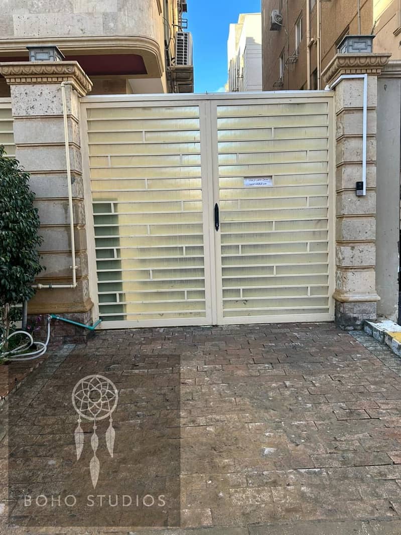 2 a403b668-20e1-440e-86bf-37ef05c679fc. jpg