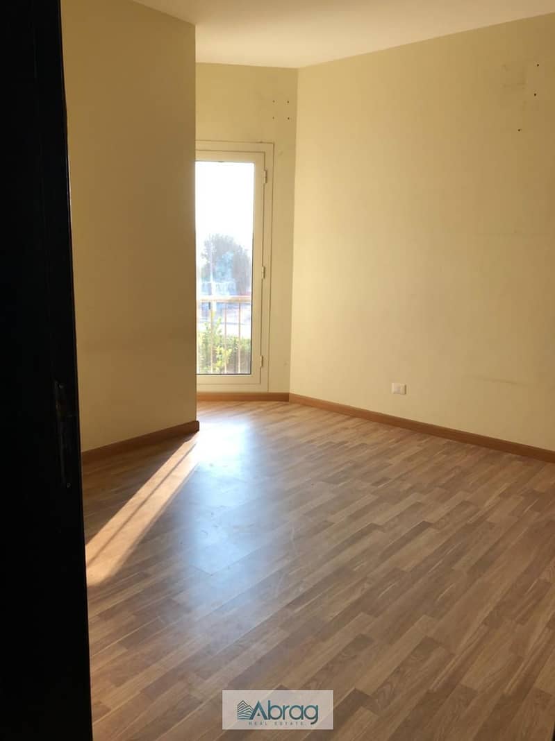 5 4aef1cb3-b294-4c2d-9e70-a8346f03dc5b. jpg