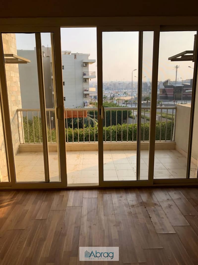 6 62c602a2-ee37-4eab-bf59-304f54766bad. jpg