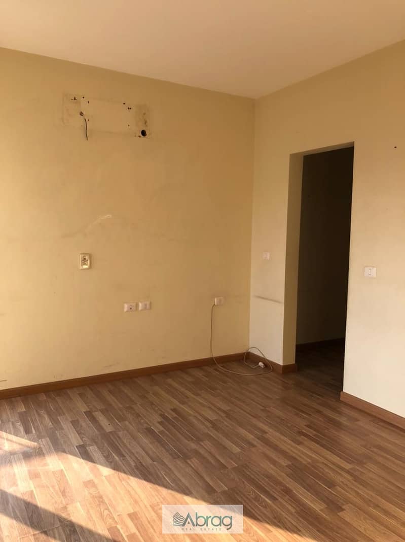 8 71482284-e069-43ee-b009-7a61b4b8a514. jpg